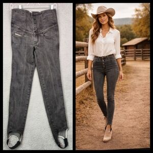 NEW!! Diesel squeaze high waist, button/zip, stirrup black, blue jeans W24